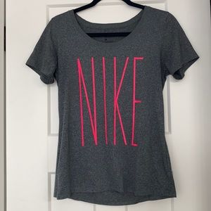 NIKE Dri-fit short sleeve tee
